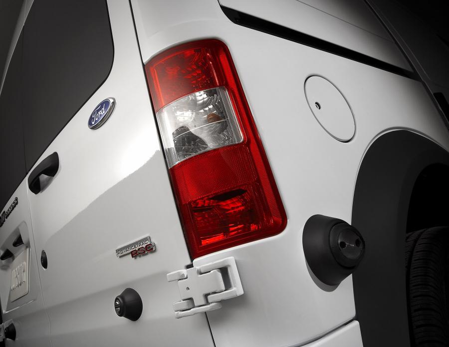  Ford Transit Connect 2010 года  (фото 89 из 109)